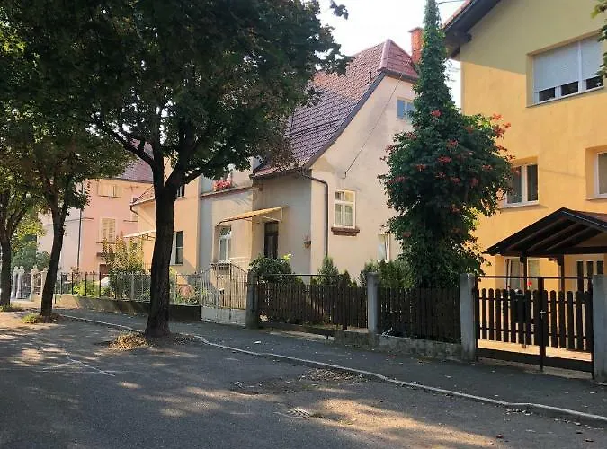 アパート Apartma Delavska マリボル